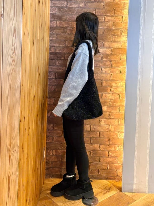 mieさんの「SHOO･LA･RUE｜【洗濯機可/S-LL】フィット感が心地よい ハイパーストレッチスキニー裏起毛」を使ったコーディネート