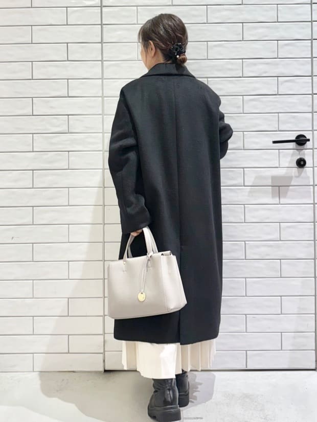 yさんの「OPAQUE.CLIP｜カシミヤブレンドウールチェスターコート」を使ったコーディネート