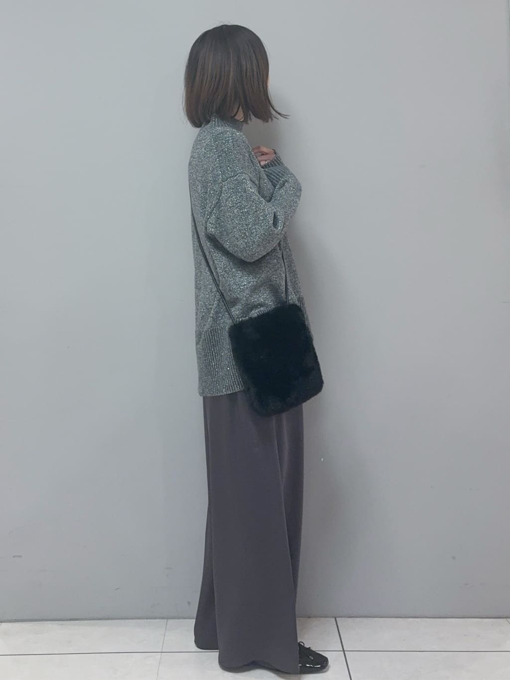 yさんの「OPAQUE.CLIP｜サテンイージーワイドパンツ【洗濯機OK】」を使ったコーディネート
