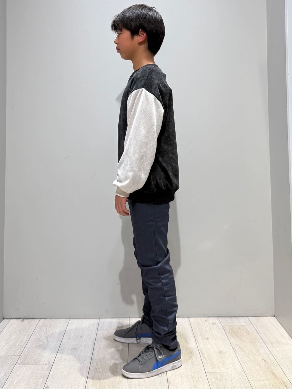 kuboさんの「THE SHOP TK｜【110-160】ベロアモールプルオーバー」を使ったコーディネート