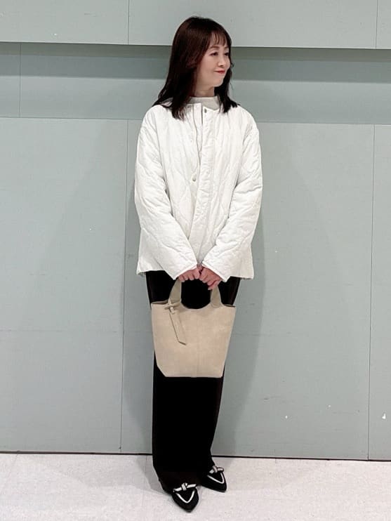 makiさんの「UNTITLED｜【洗える】スポンディッシュ ボトルネックニット」を使ったコーディネート