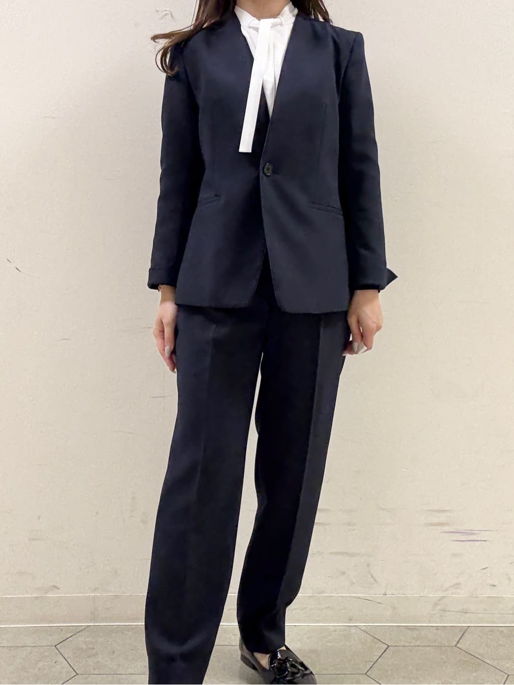 kahoさんの「INDIVI｜【きれいめ／オフィス／セレモニー】2WAYリボンタイブラウス」を使ったコーディネート