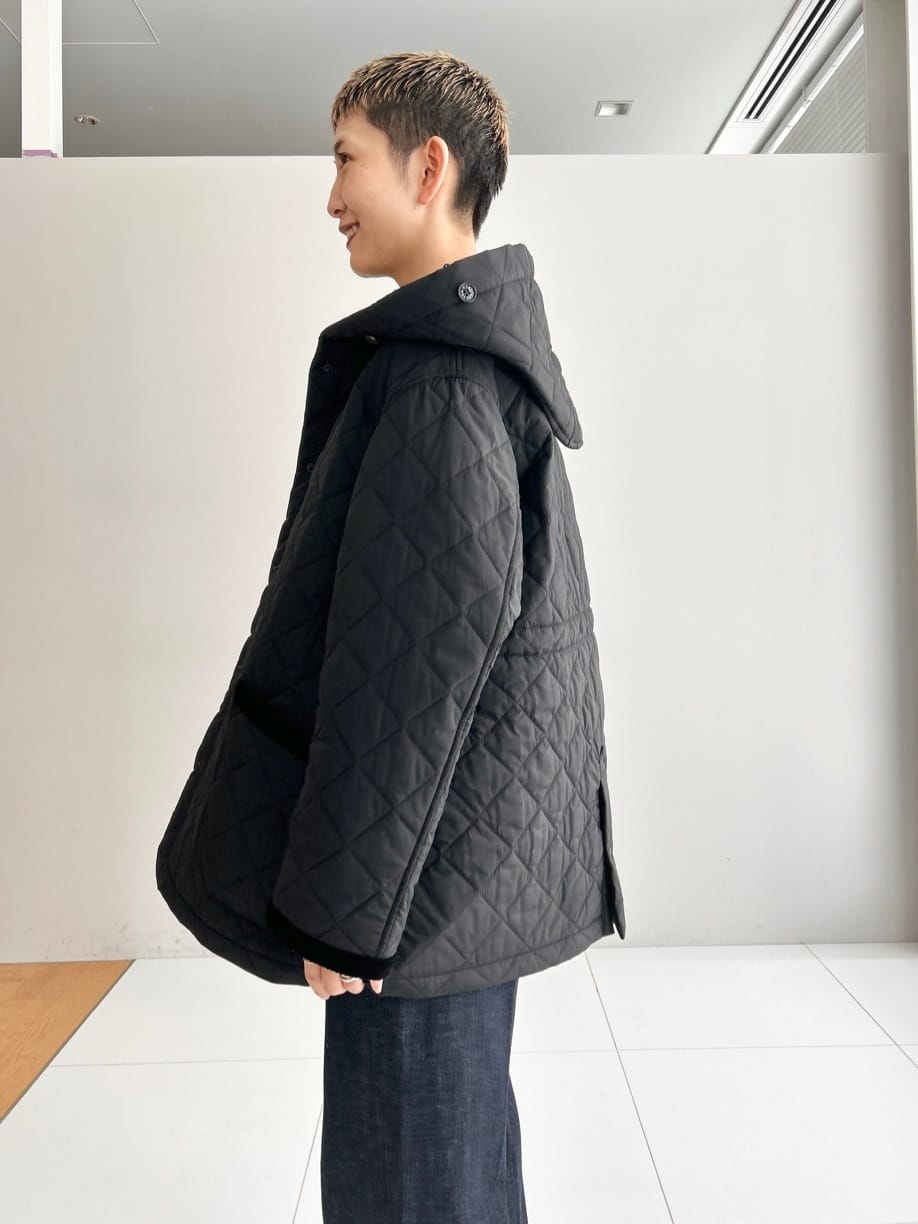OCHIAIさんの「DRESSTERIOR｜◆取り外しフリル付き裏毛プルオーバー」を使ったコーディネート