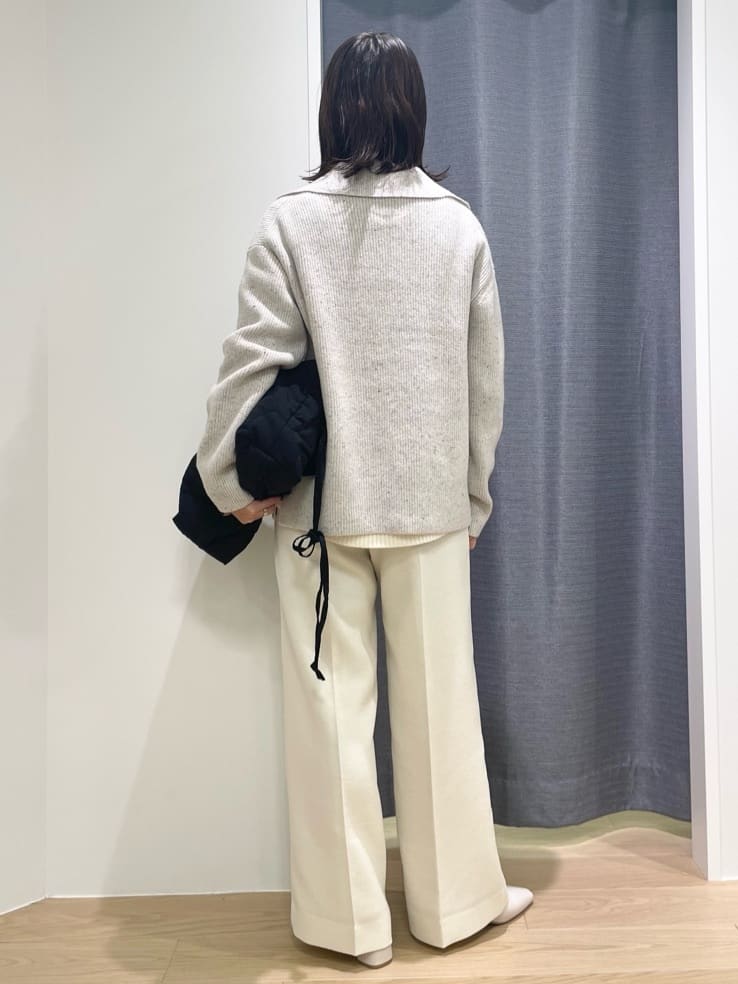 Mikoさんの「INDIVI｜【洗える】カラーネップ ダブルジップカーディガン」を使ったコーディネート