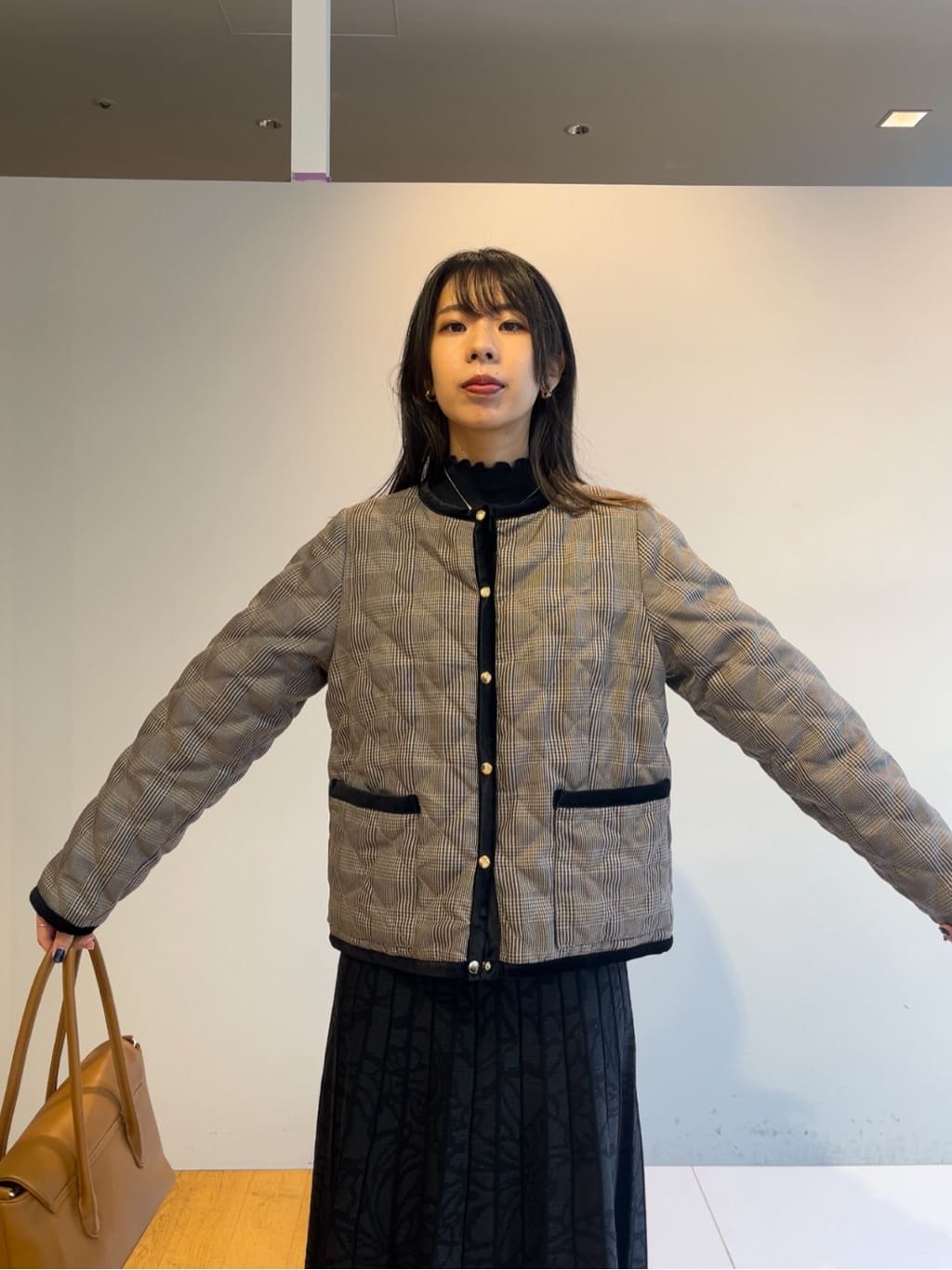 cotaniさんの「grove｜【2WAY・リバーシブル】一枚でチェック柄も無地も！キルトジャケット」を使ったコーディネート