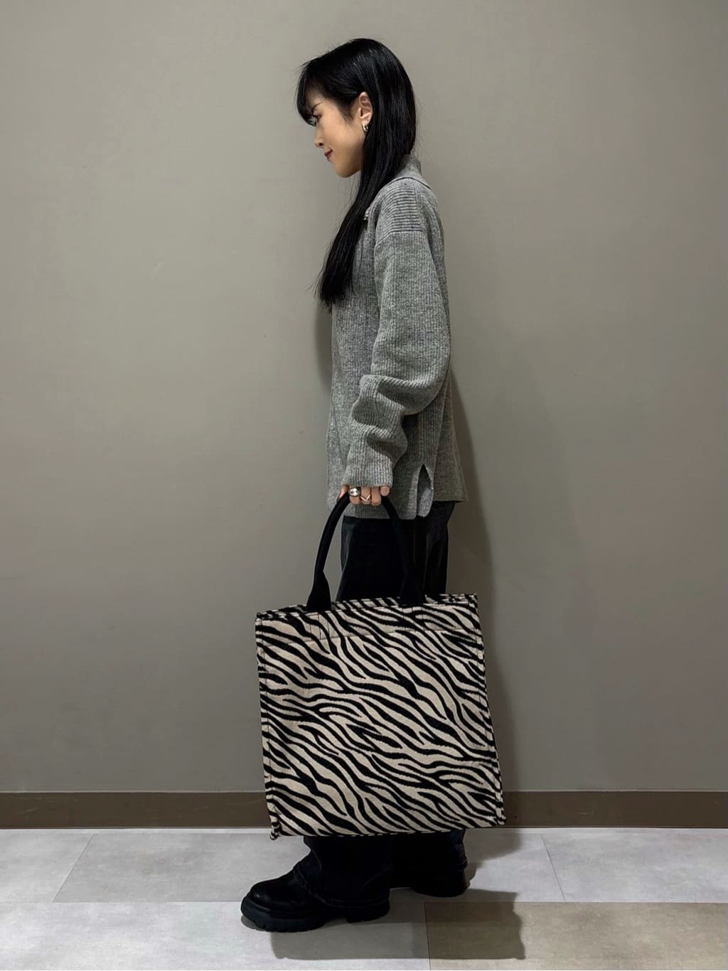 KEIKOさんの「INDIVI｜【軽量／ウール混】ライトフォルム ロングコート」を使ったコーディネート