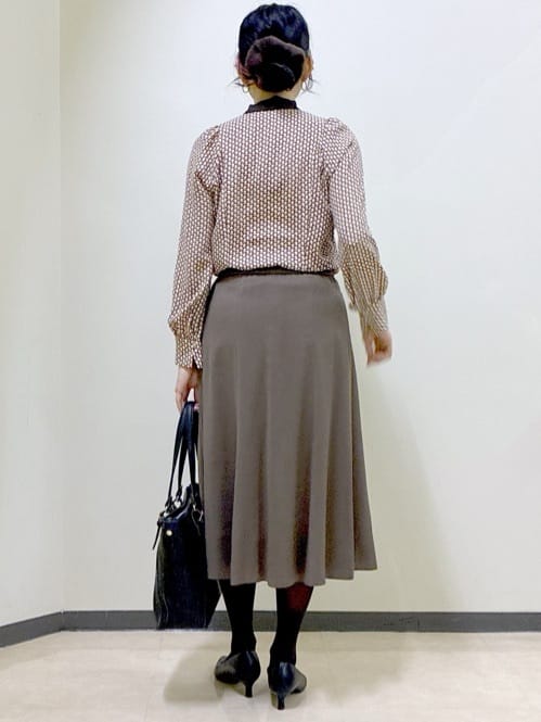  beni_gingerさんの「Reflect｜【レイヤードに◎】ボウタイプリントブラウス」を使ったコーディネート