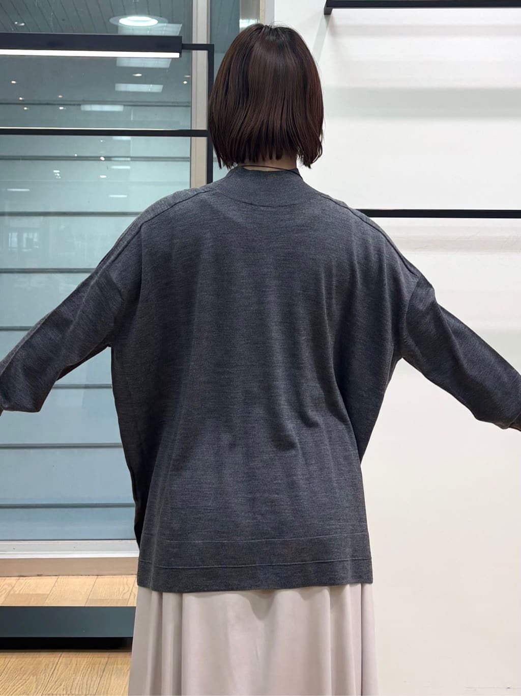 asamiさんの「INDIVI｜【洗える／毛玉になりにくい】エクストラファインウール ハイネックニット」を使ったコーディネート