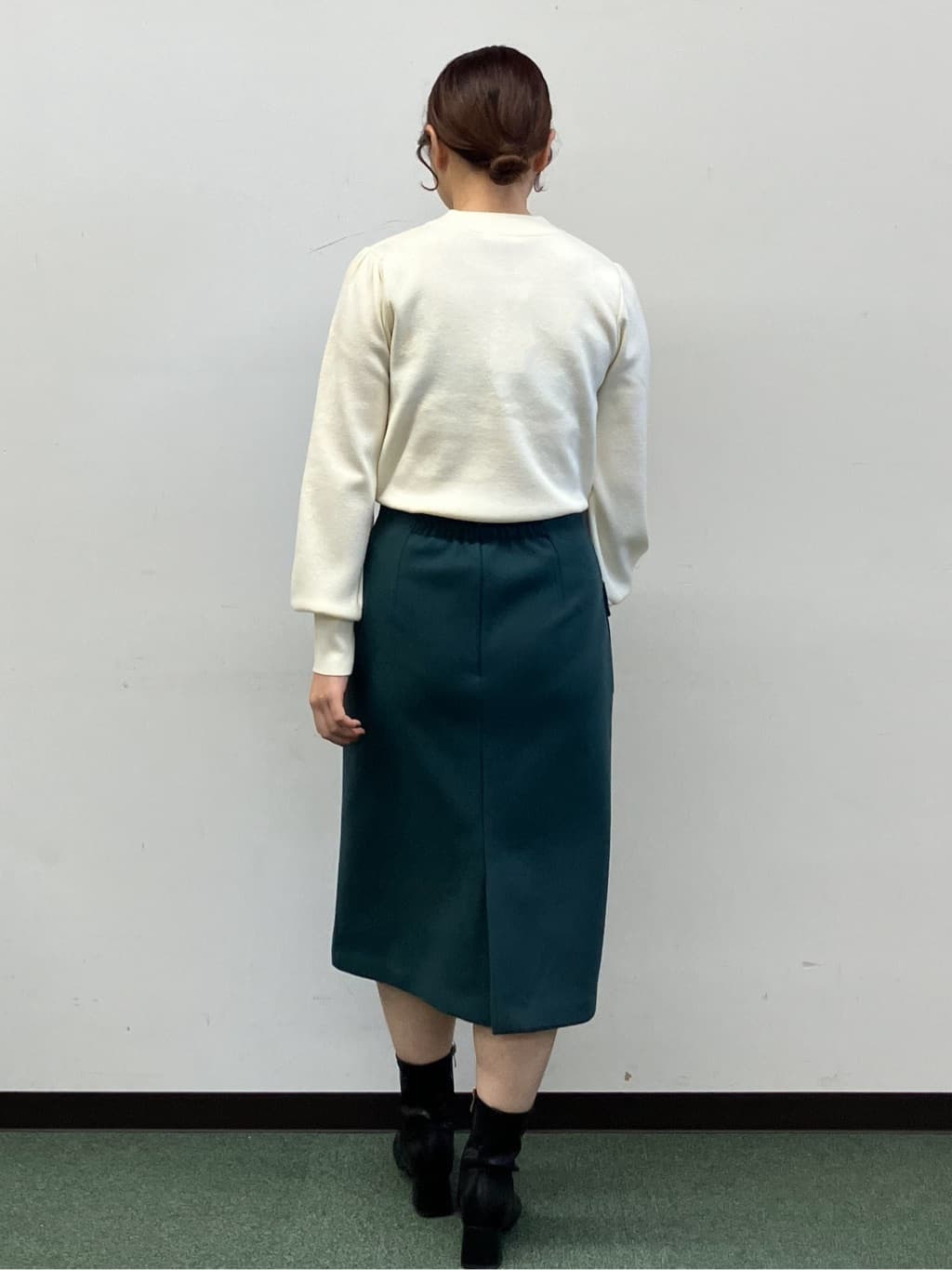 MAYUKIさんの「index｜フラワーモチーフハイネックニット【洗える】」を使ったコーディネート