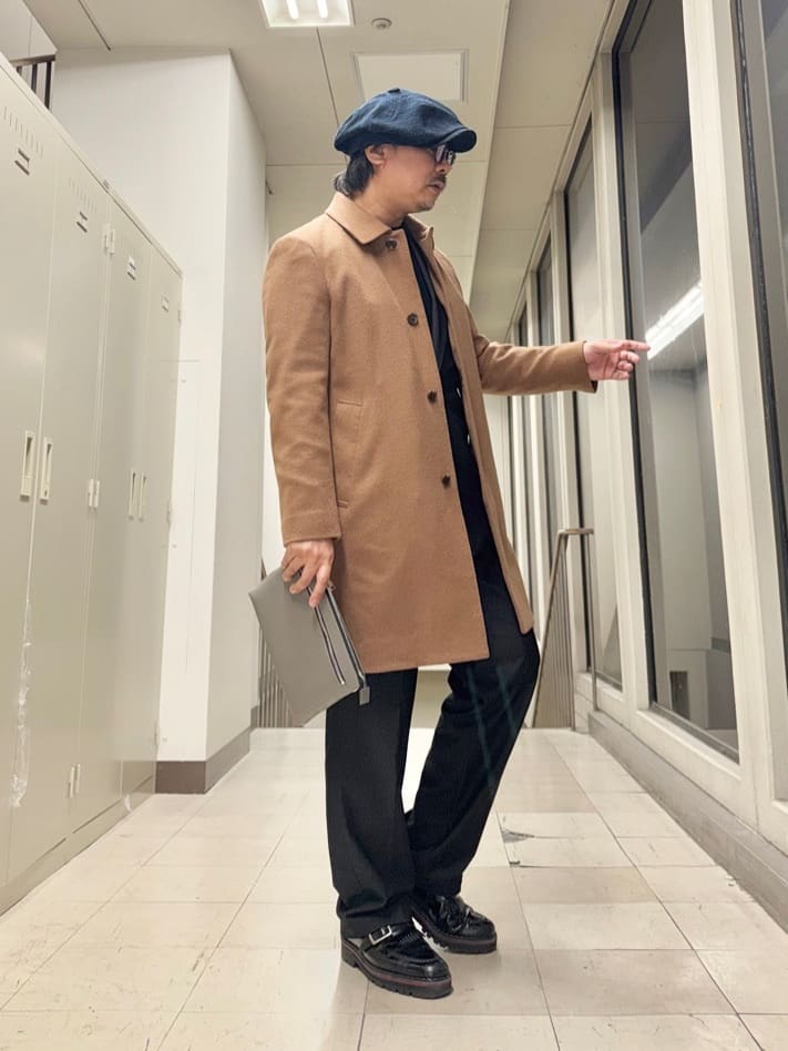 MAKOTO AIさんの「TAKEO KIKUCHI｜カシミヤブレンド ビーバー調ステンカラーコート」を使ったコーディネート