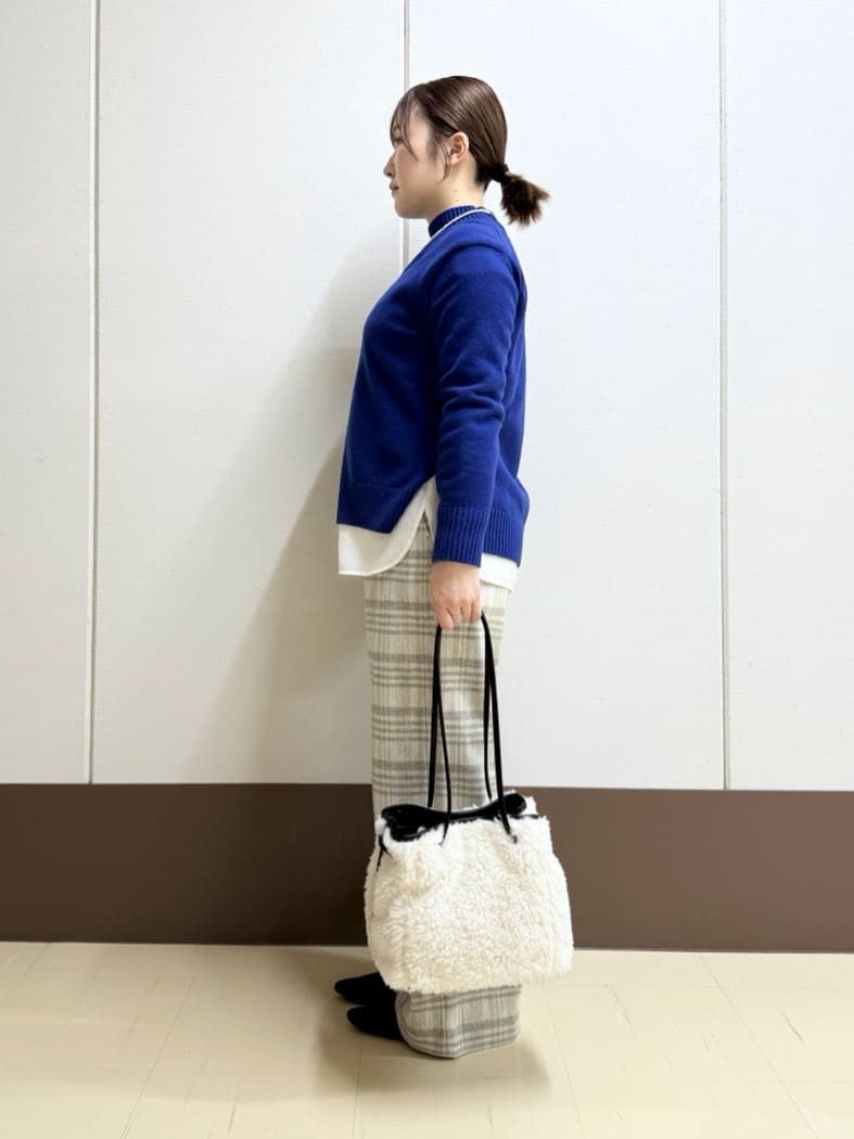Rikoさんの「INDIVI｜【コットン】シャツ切り替えカットソー」を使ったコーディネート