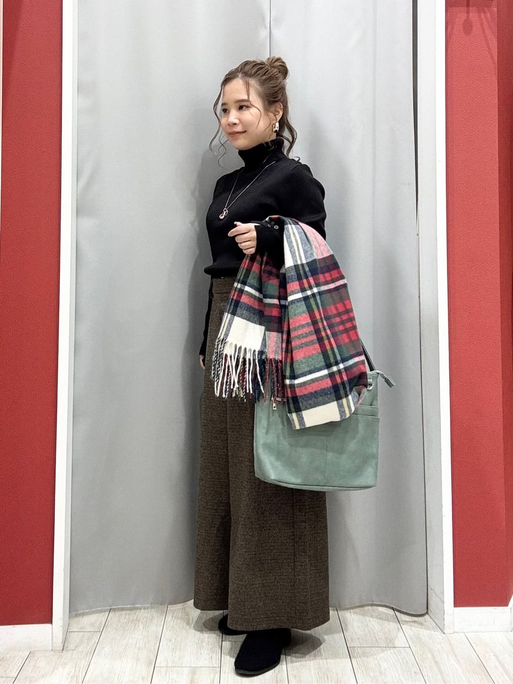 shioさんの「SHOO･LA･RUE｜起毛ニットブーツ」を使ったコーディネート