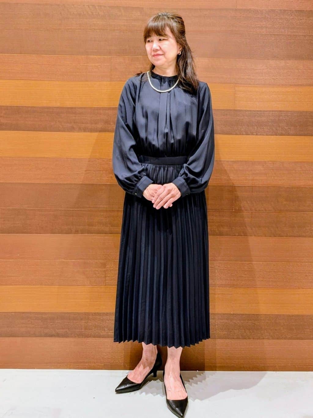 momoさんの「OPAQUE.CLIP｜ガラスパールロングネックレス」を使ったコーディネート