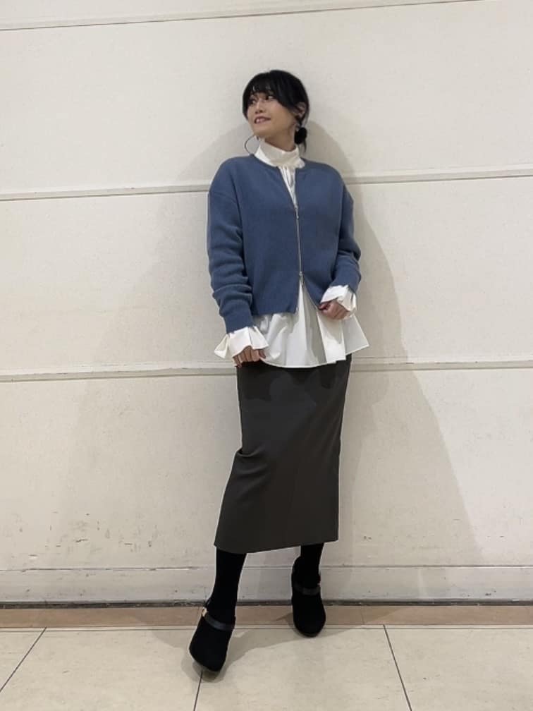 watanabeさんの「UNTITLED｜【ゆったりサイズ／着丈短め】ジップニットカーディガン」を使ったコーディネート