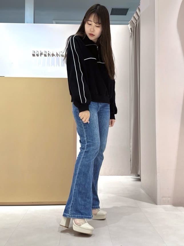 neinaさんの「ESPERANZA｜チュールスクエアブーツ」を使ったコーディネート