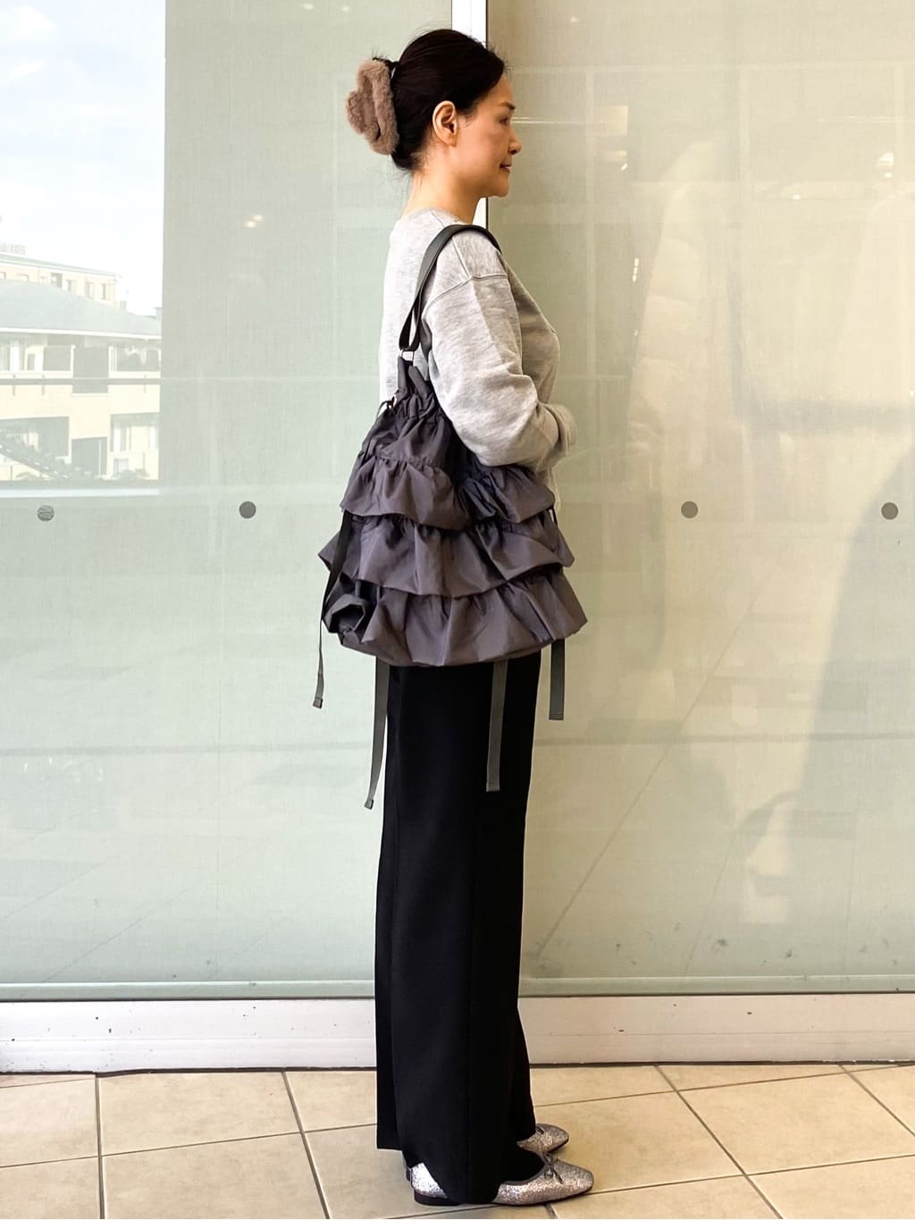 Jeanさんの「OPAQUE.CLIP｜コード刺繍裏毛プルオーバー【洗濯機OK】」を使ったコーディネート
