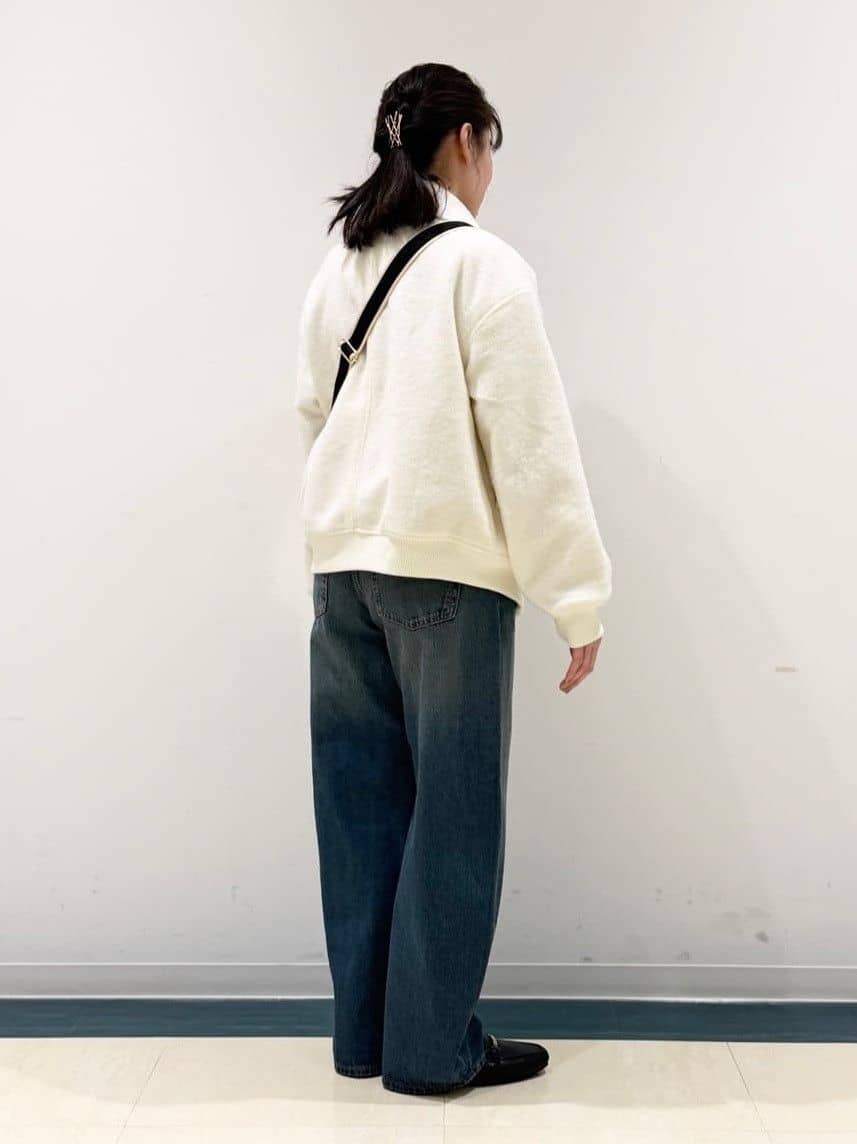 あんづさんの「SHOO･LA･RUE｜【S-LL】軽くてふんわりあたたかい スライバージャケット」を使ったコーディネート