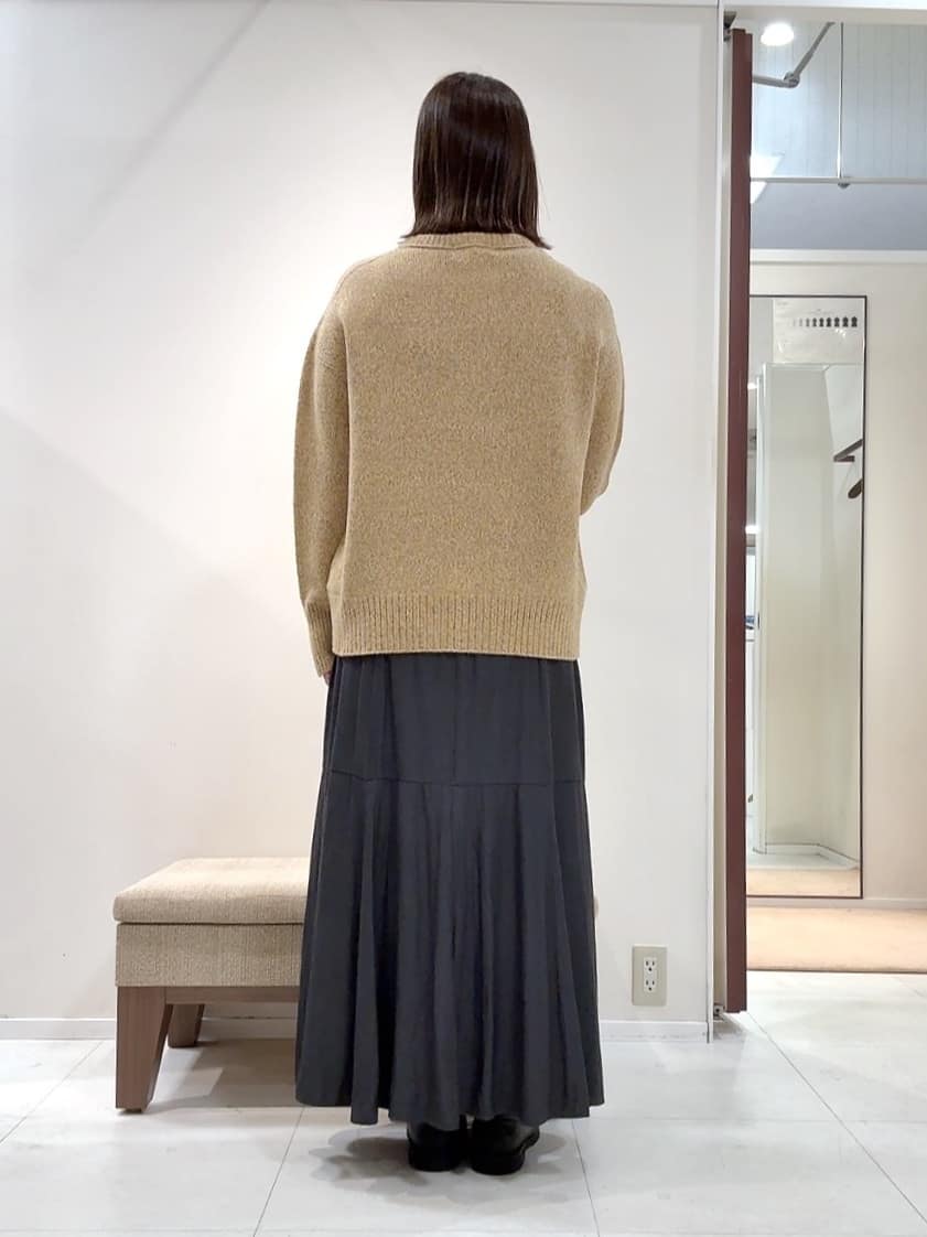 YUIさんの「UNTITLED｜【はっ水機能/フード取り外し可】ミディダウンコート」を使ったコーディネート