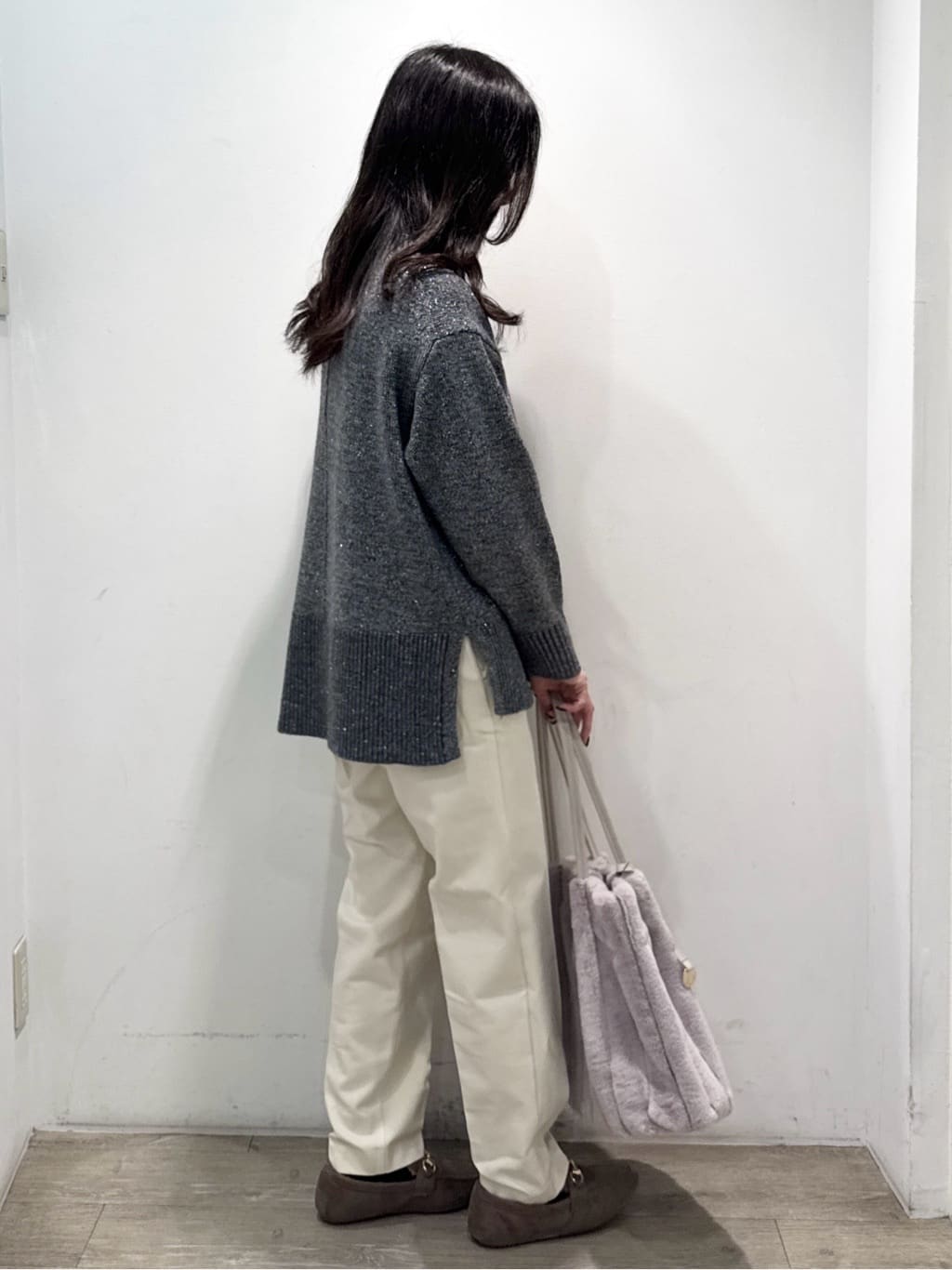 yuicciさんの「OPAQUE.CLIP｜ウォームタッチ テーパードパンツ【洗濯機洗OK／ストレッチ】」を使ったコーディネート