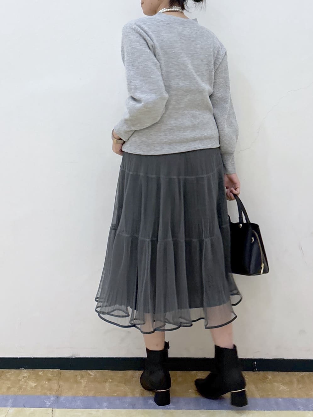 akariさんの「index｜リバーシブルチュールティアードフレアスカート【洗濯機OK】」を使ったコーディネート