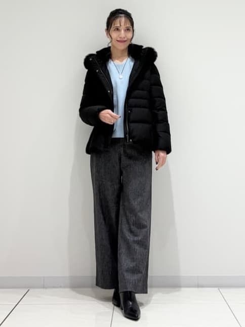 kayoさんの「INDIVI｜【名品／撥水／抗菌防臭】ショート丈リサイクルダウンコート」を使ったコーディネート