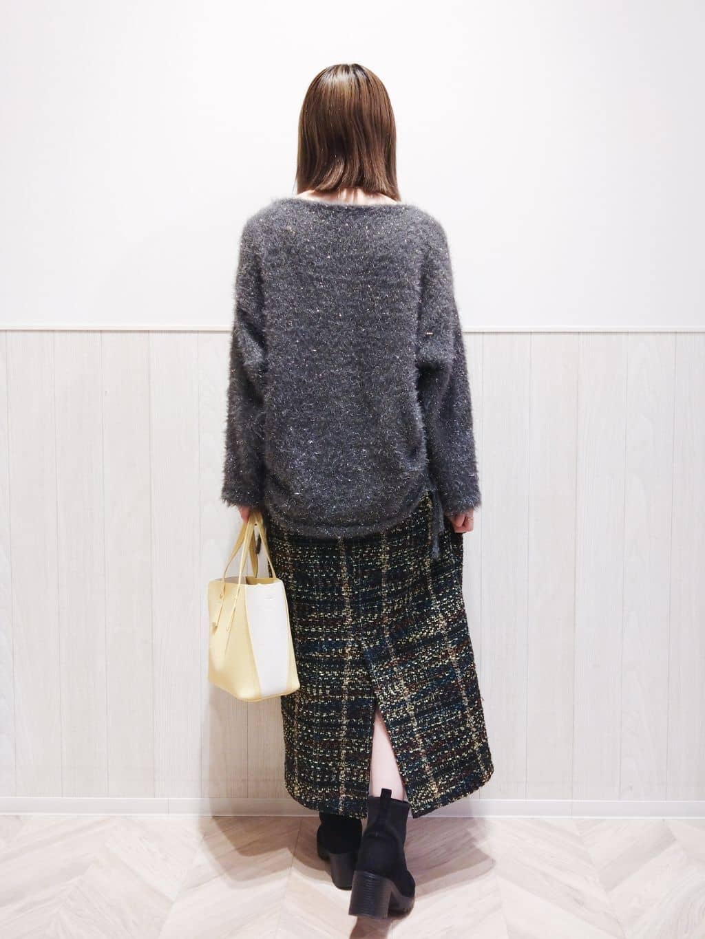 Suzuさんの「SHOO･LA･RUE｜【撥水/フード取り外し可】自然にくびれる あったかダイヤ柄キルトコート【CIRCRIC】」を使ったコーディネート