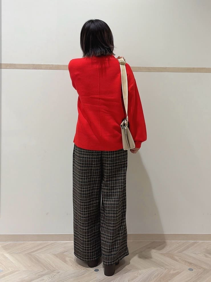 だいちゃさんの「SHOO･LA･RUE｜【洗濯機可/S-LL】厚すぎない　ゆったりシンプルもちもちニット」を使ったコーディネート