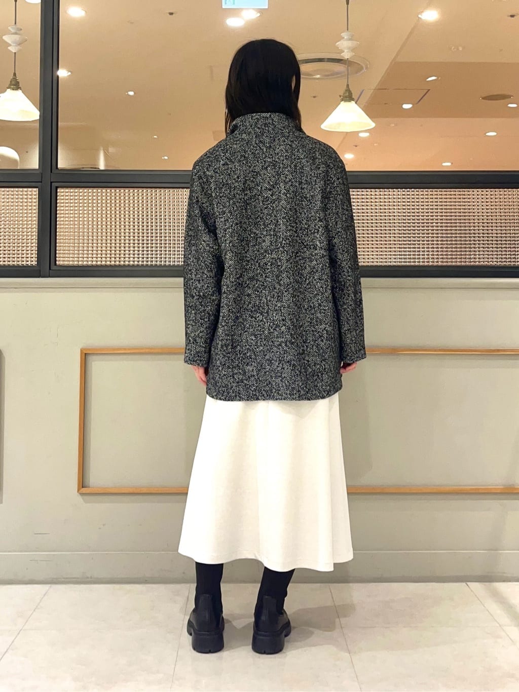 kumiさんの「INDIVI｜【日本製／ミドル丈】スタンドカラーミドルコート」を使ったコーディネート