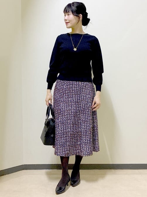  beni_gingerさんの「Reflect｜【ニットスタイルが華やかに◎】チドリ風プリントフレアスカート」を使ったコーディネート