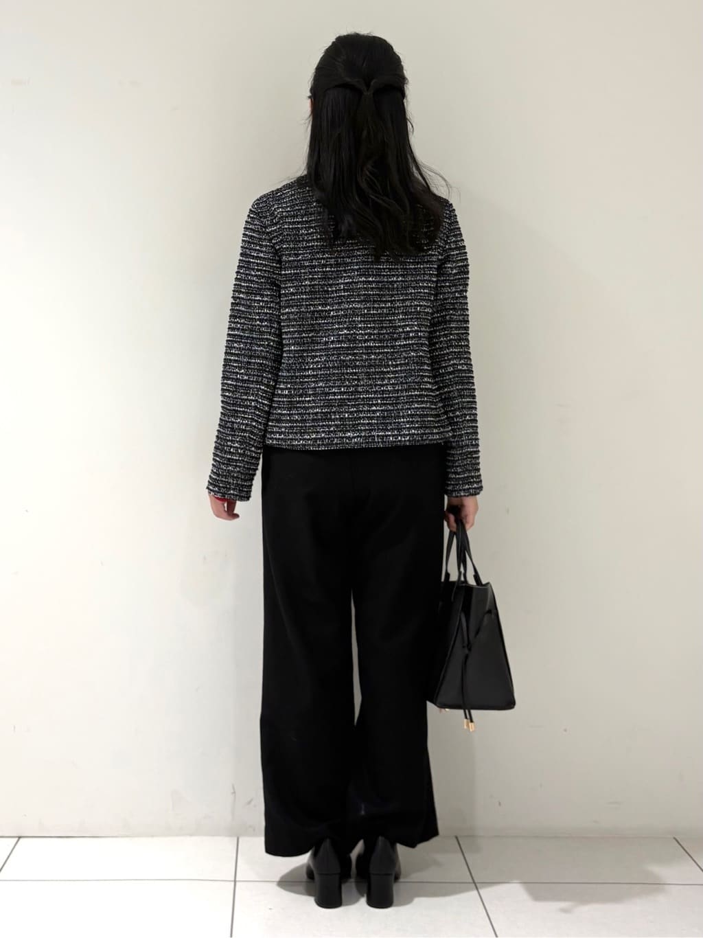 momokoさんの「INDIVI｜【セレモニー／洗える】ミックスツイードライトジャケット」を使ったコーディネート
