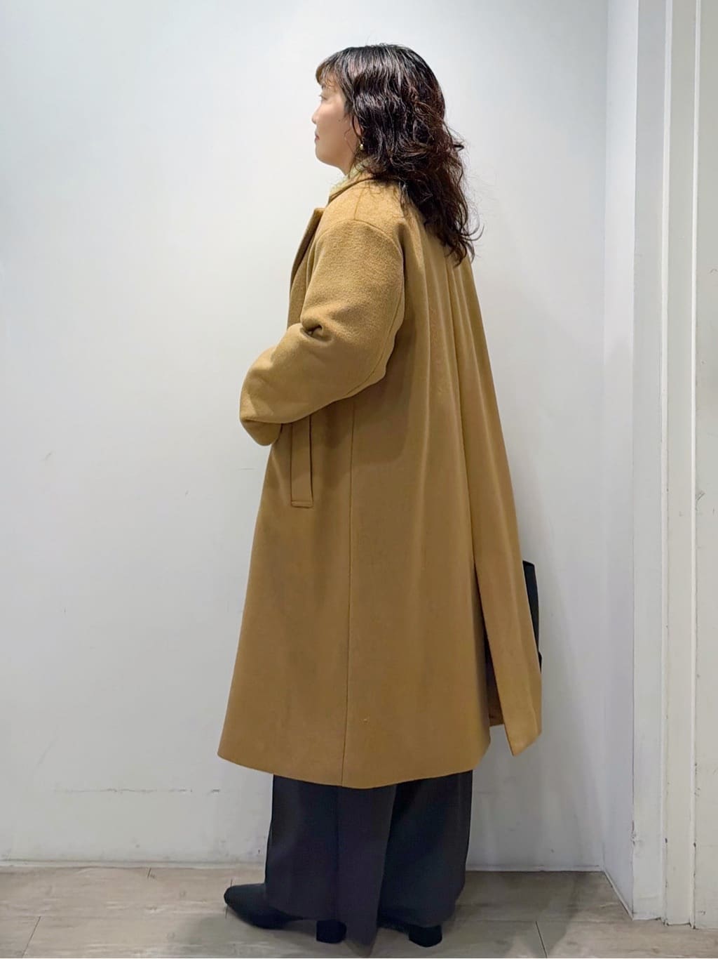 sumicaさんの「OPAQUE.CLIP｜カシミヤブレンドウールチェスターコート」を使ったコーディネート