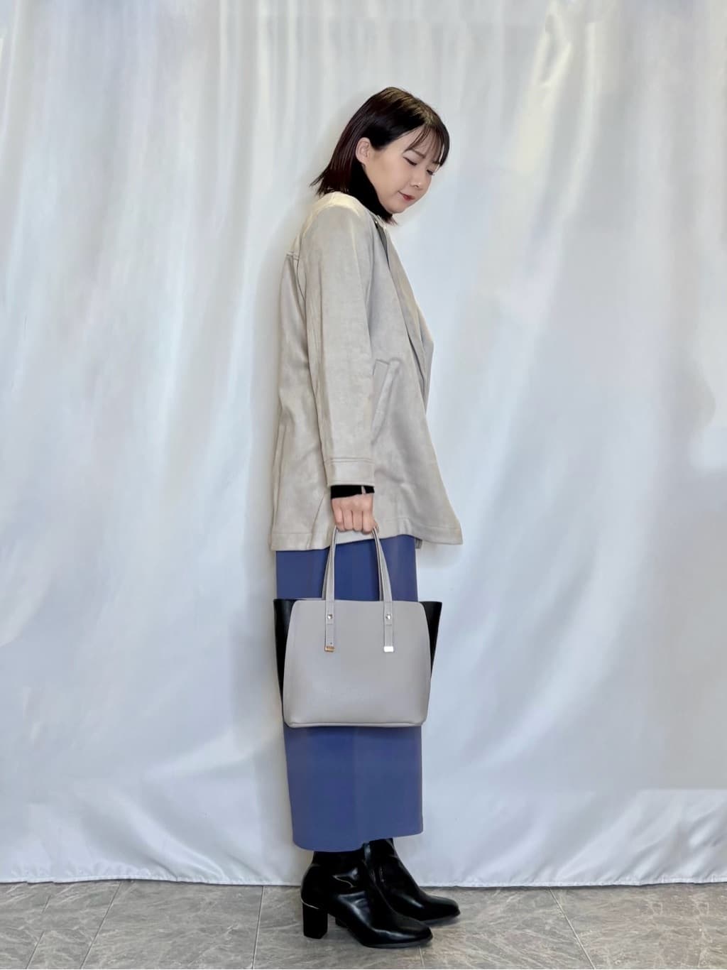 ネリさんの「SHOO･LA･RUE｜【S-LL】上品さを纏う やわらかフェイクスエード ミドル丈ブルゾン」を使ったコーディネート