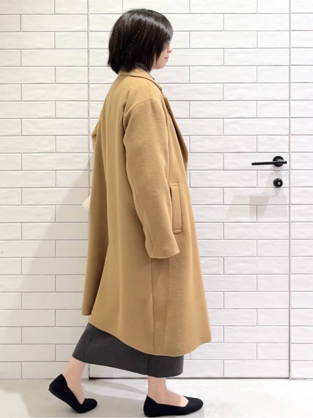 しおりさんの「OPAQUE.CLIP｜カシミヤブレンドウールチェスターコート」を使ったコーディネート
