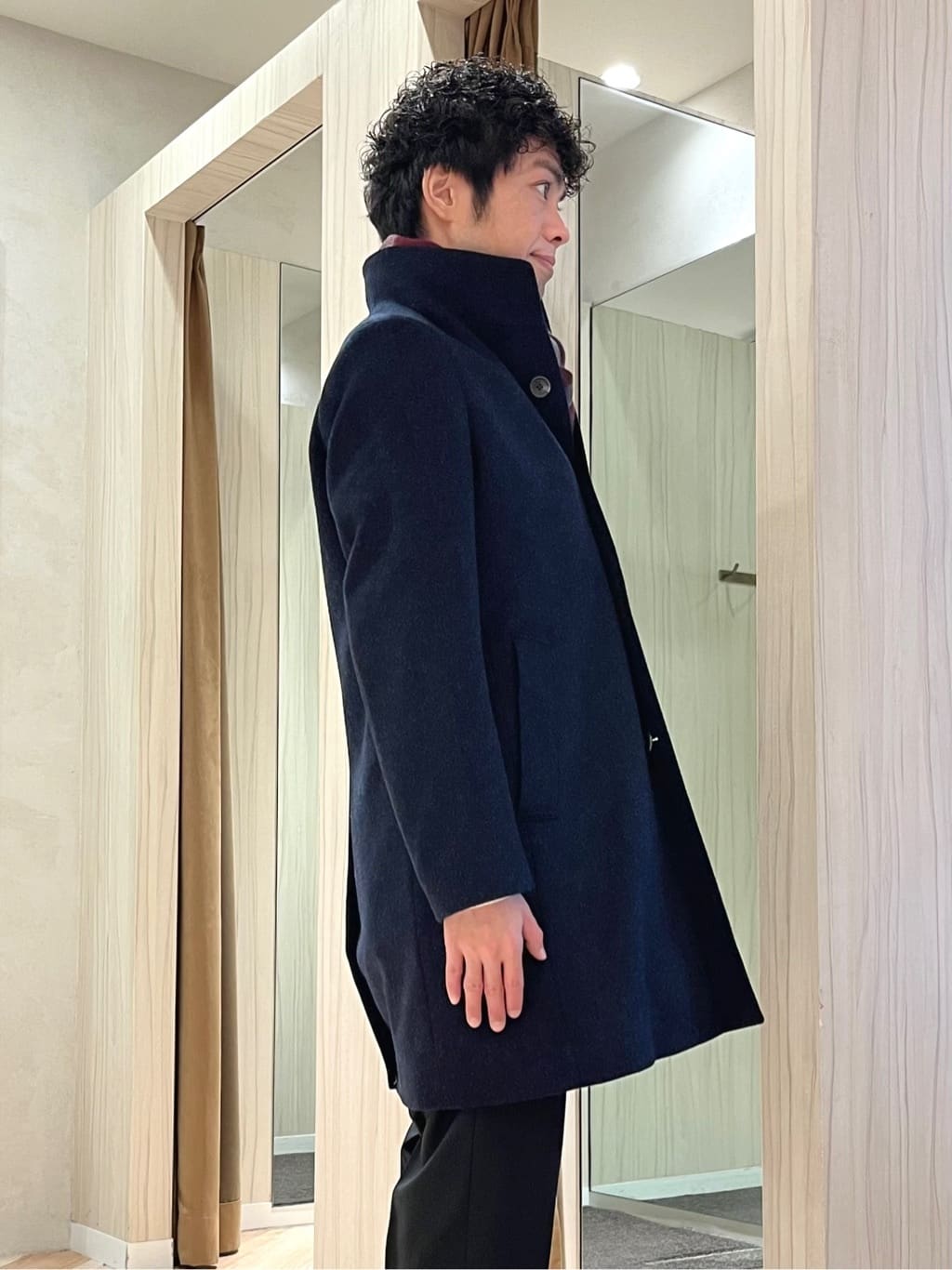 URAさんの「TAKEO KIKUCHI｜【ウールカシミヤブレンド】ビーバー調 スタンドカラー コート」を使ったコーディネート