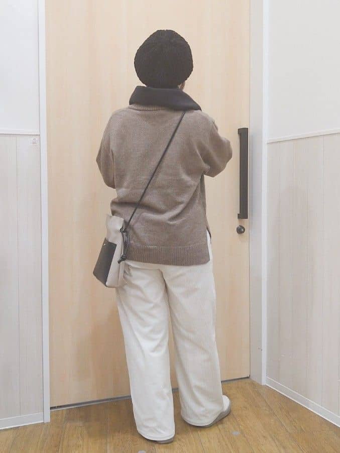 たぐちゃんさんの「SHOO･LA･RUE｜【S-LL/洗濯機可】ふわふわがやみつきになる柔らかさ スウェットライクロゴニット」を使ったコーディネート