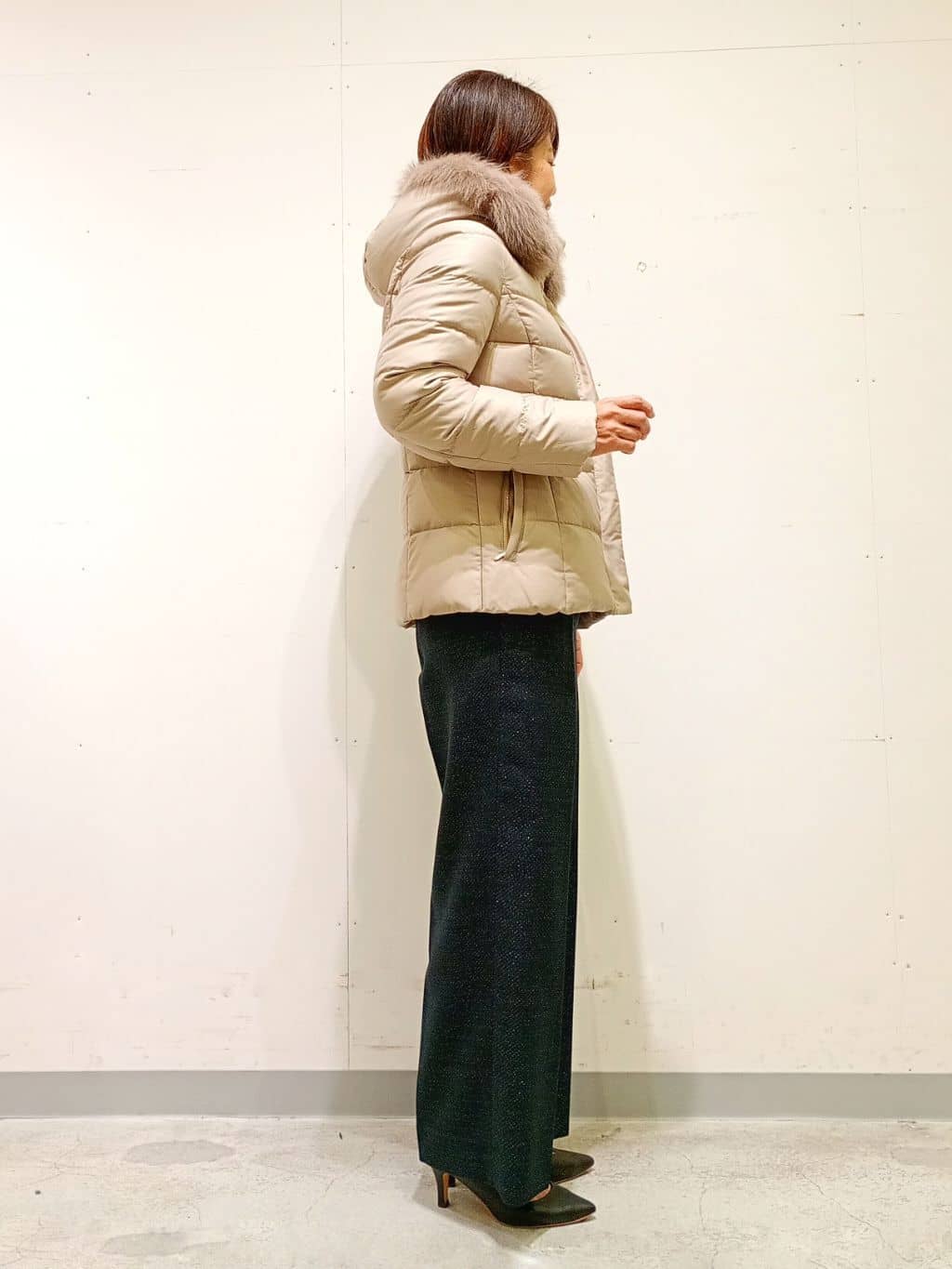 Kさんの「INDIVI｜【名品／撥水／抗菌防臭】ショート丈リサイクルダウンコート」を使ったコーディネート
