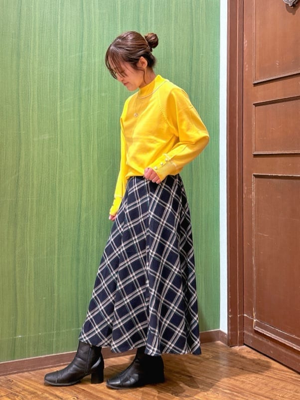 かおりさんの「SHOO･LA･RUE｜【洗濯機可/吸湿発熱】チクチクしにくいもちもちハイネックニット」を使ったコーディネート