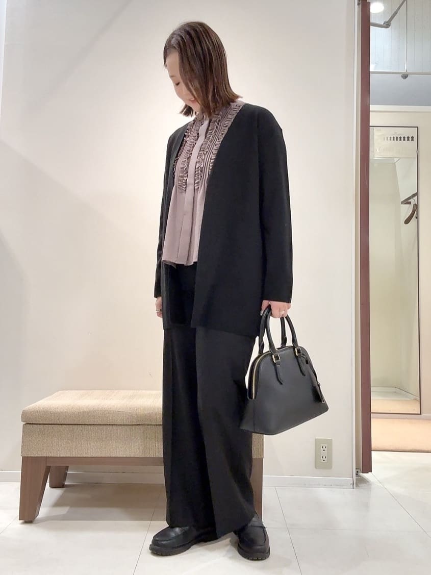 YUIさんの「UNTITLED｜【洗える/ボタンなし】ミラノリブカーディガン」を使ったコーディネート