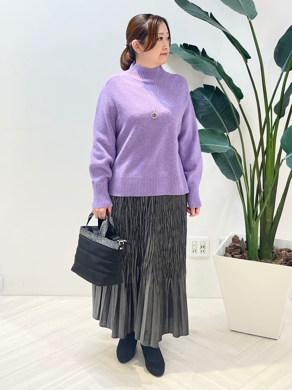 Tomoさんの「UNTITLED｜【軽やか／ゆったり】ウール混ショートトレンチコート」を使ったコーディネート