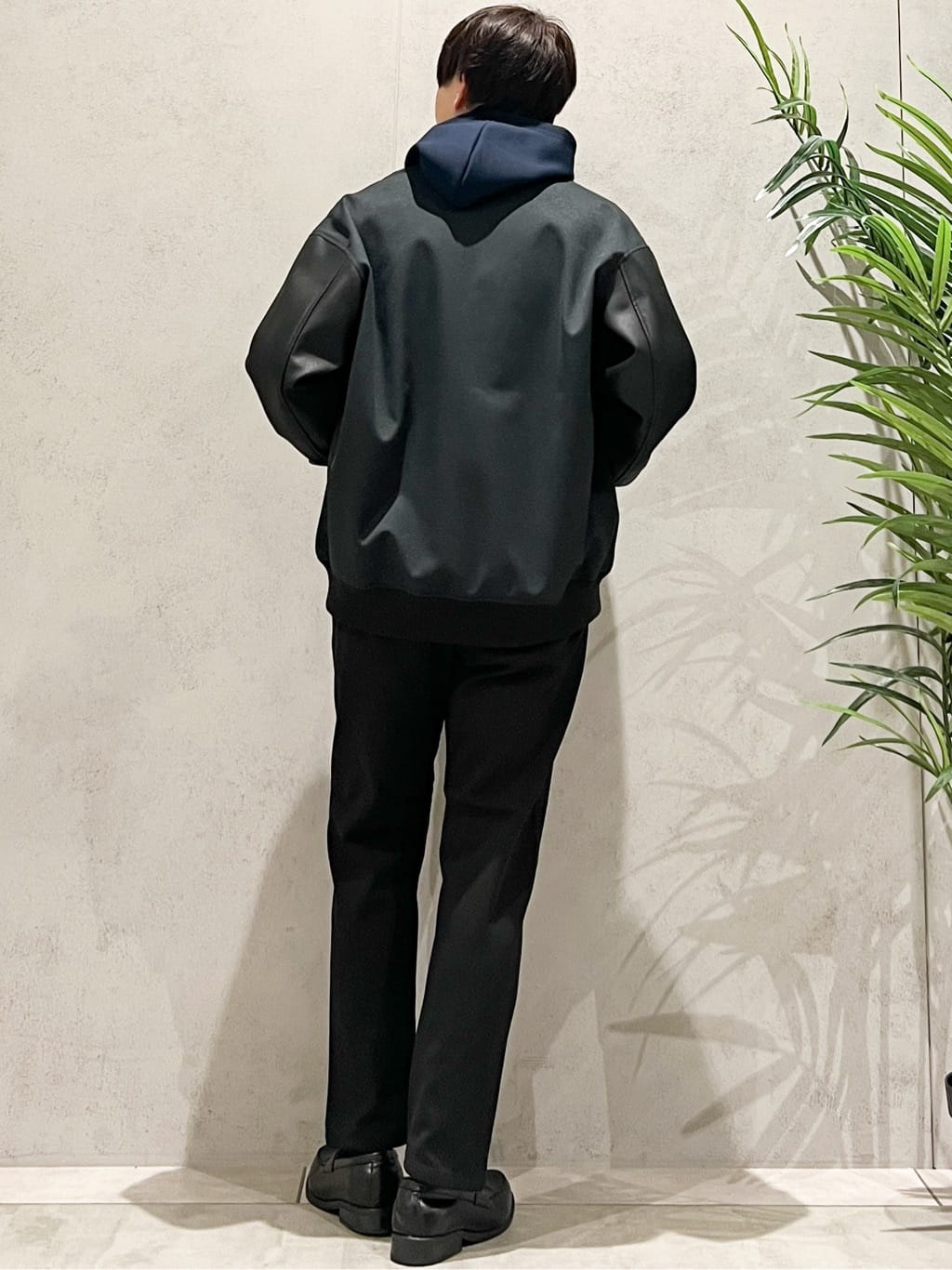 SHI-MAさんの「THE SHOP TK｜【1ランク上の大人カジュアルに】異素材コンビ リブブルゾン」を使ったコーディネート