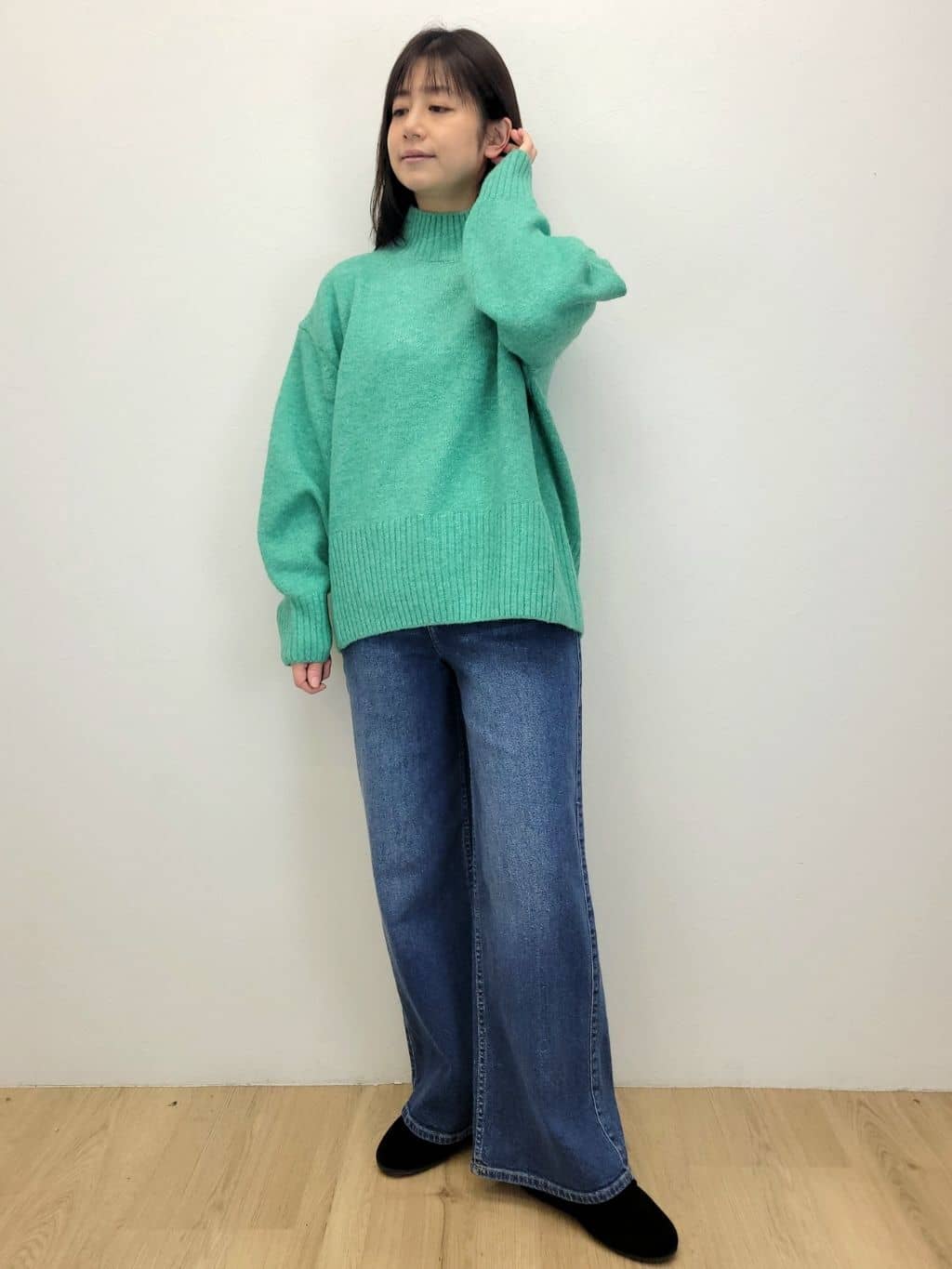 LISAさんの「OPAQUE.CLIP｜カシミヤブレンドウールミドルピーコート」を使ったコーディネート