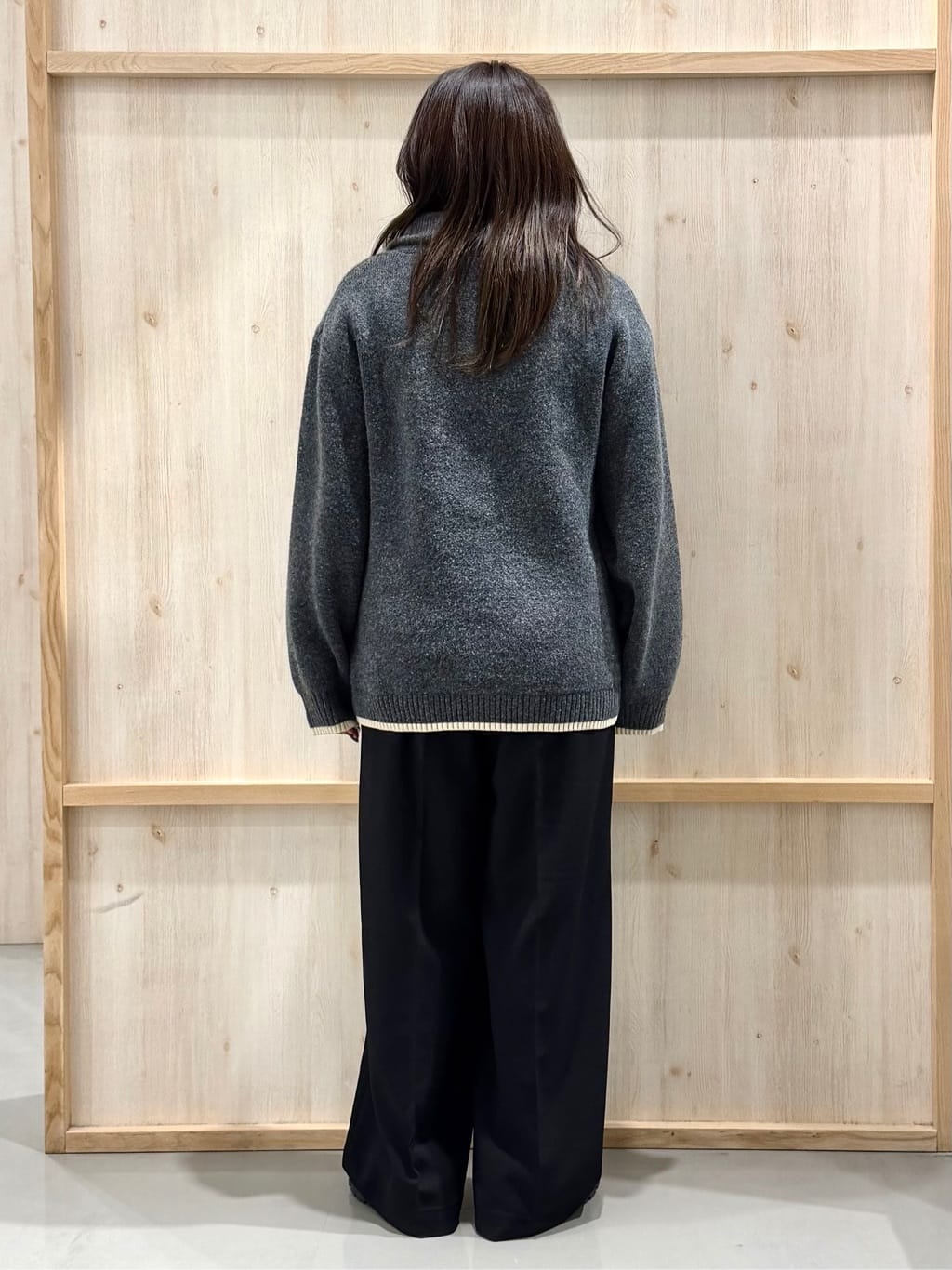 nanaさんの「THE SHOP TK｜【洗える】ほど良くラフで女性らしい ハーフZIPニット」を使ったコーディネート