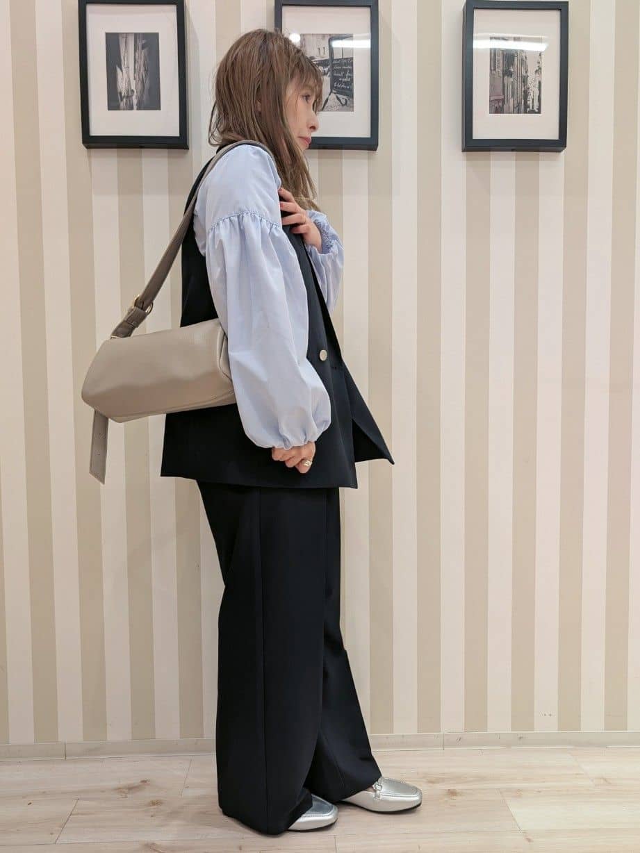 otaさんの「SHOO･LA･RUE｜【セットアップ可/S-LL/洗濯機可】サッと羽織ってこなれ見え ダブルブレストジレ」を使ったコーディネート