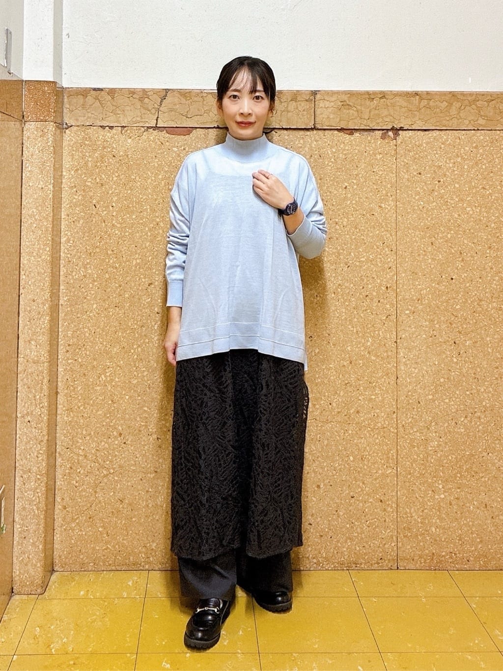 hattoriさんの「INDIVI｜【名品／撥水／抗菌防臭】ショート丈リサイクルダウンコート」を使ったコーディネート
