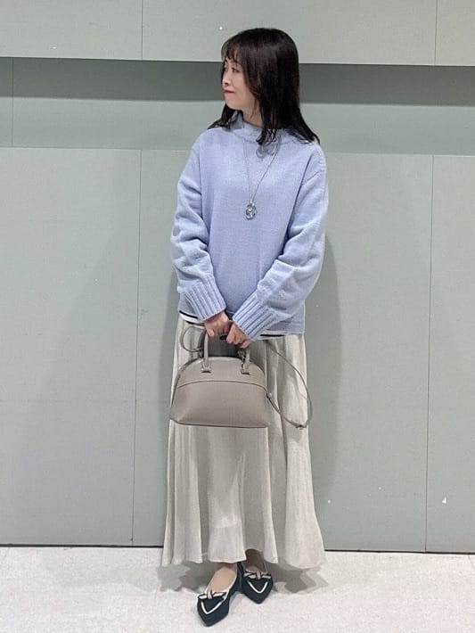 makiさんの「UNTITLED｜【はっ水機能/フード取り外し可】ミディダウンコート」を使ったコーディネート