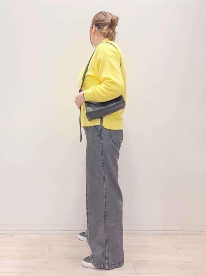 naoさんの「SHOO･LA･RUE｜【洗濯機可/S-LL】厚すぎない　ゆったりシンプルもちもちニット」を使ったコーディネート
