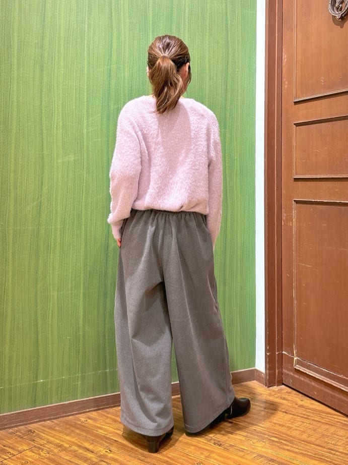 かおりさんの「SHOO･LA･RUE｜【着丈選べる/きっと虜になる】あったかもちもち ワイドパンツ」を使ったコーディネート