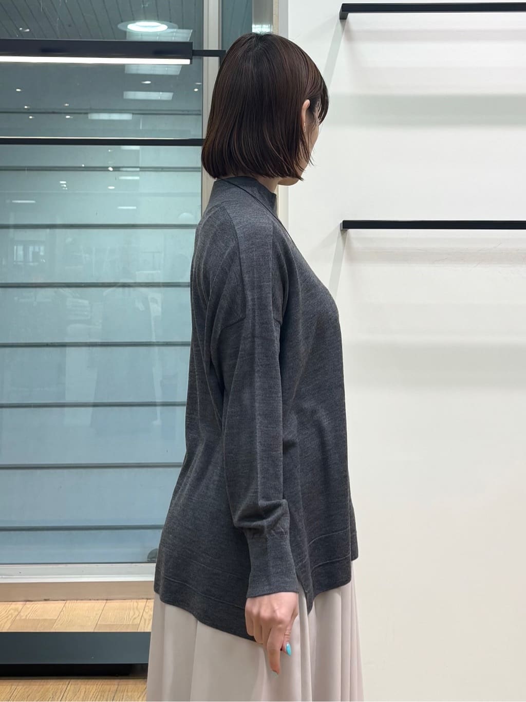 asamiさんの「INDIVI｜【洗える／毛玉になりにくい】エクストラファインウール ハイネックニット」を使ったコーディネート
