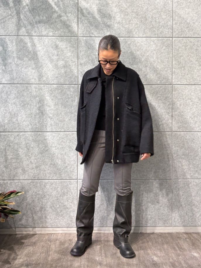 ibuさんの「CODE A｜oversized tweed blouson」を使ったコーディネート