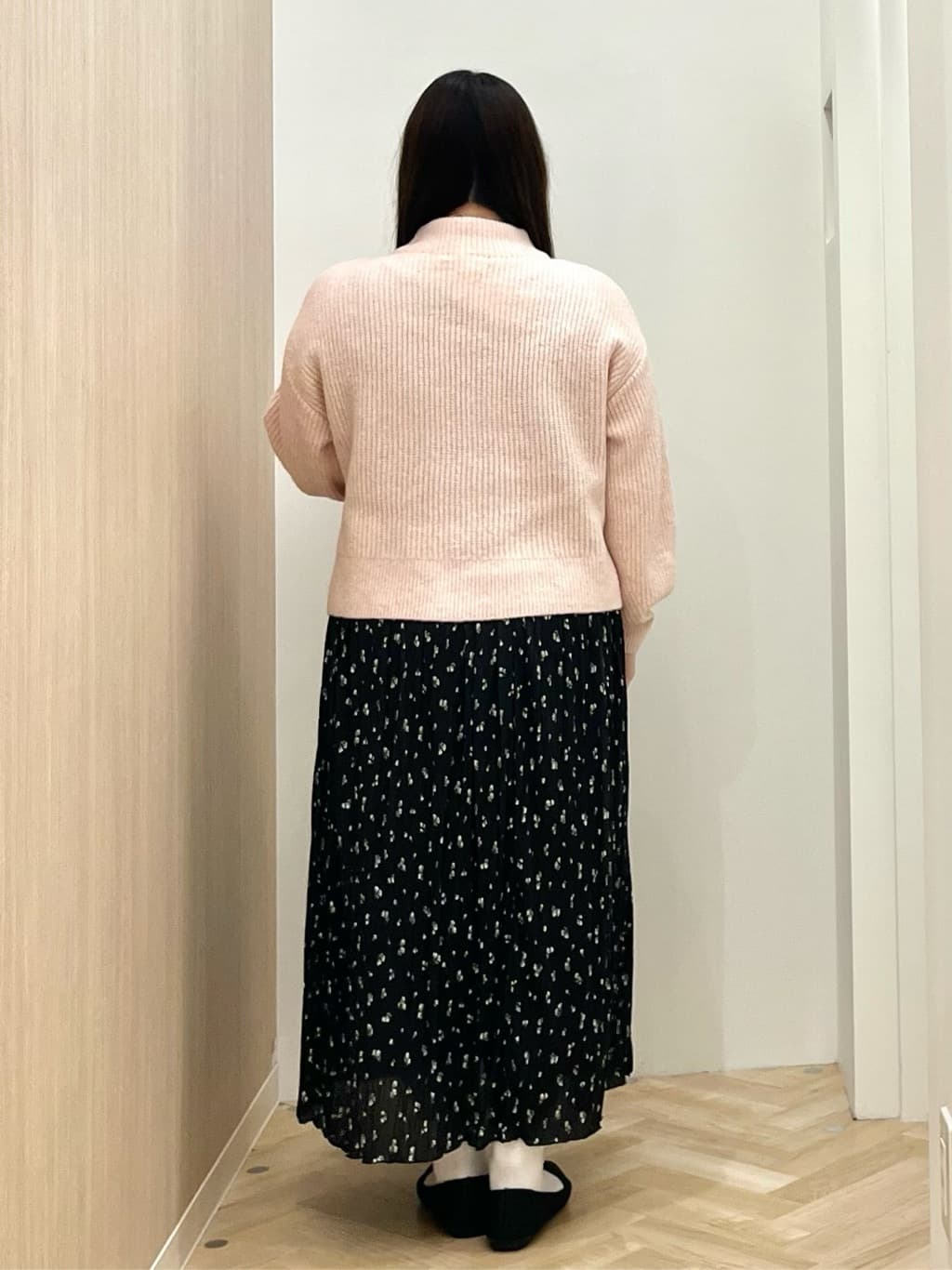 akariさんの「grove｜【洗える】ふんわりウール混ボトルネックニット」を使ったコーディネート